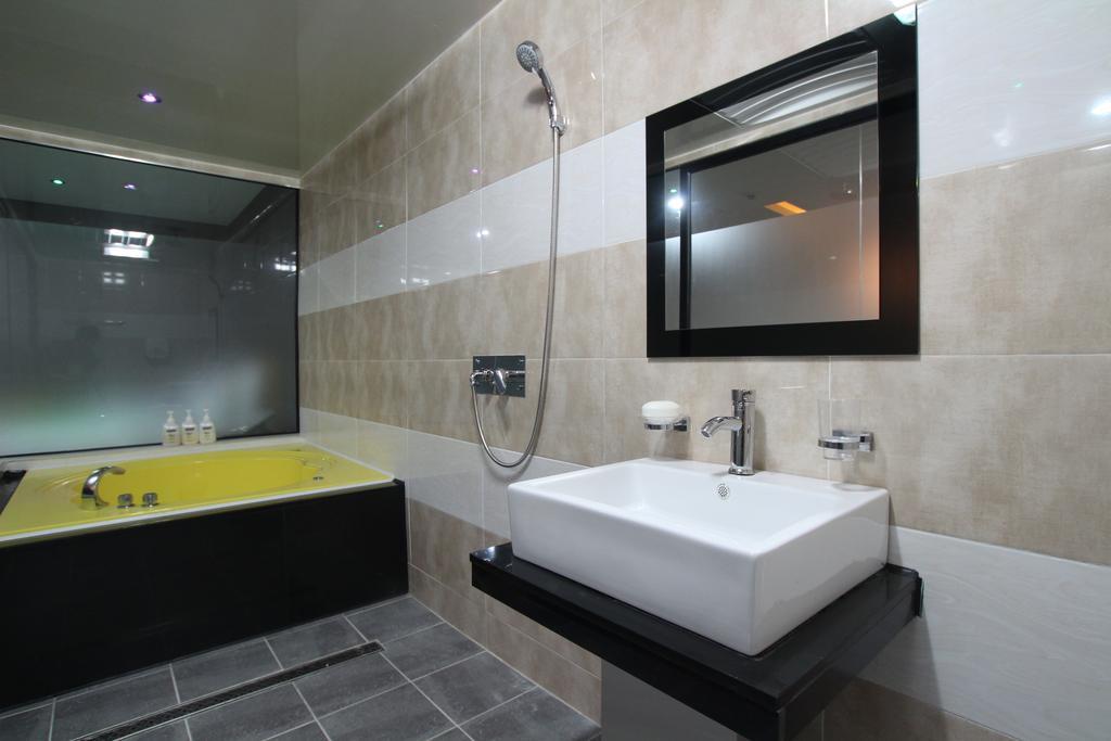 Hotel Well Busan Eksteriør billede